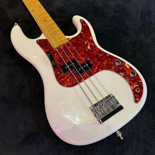 Hohner Arbor Collection Bass