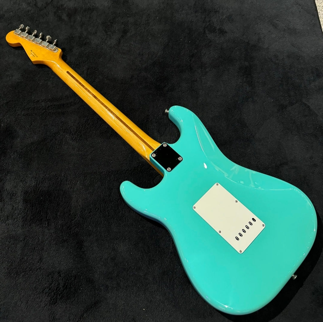 Fender Vintera '50s Stratocaster with Maple Fretboard Seafoam Green
