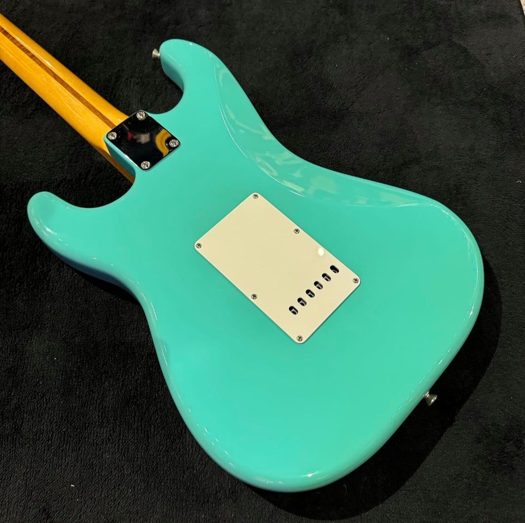 Fender Vintera '50s Stratocaster with Maple Fretboard Seafoam Green