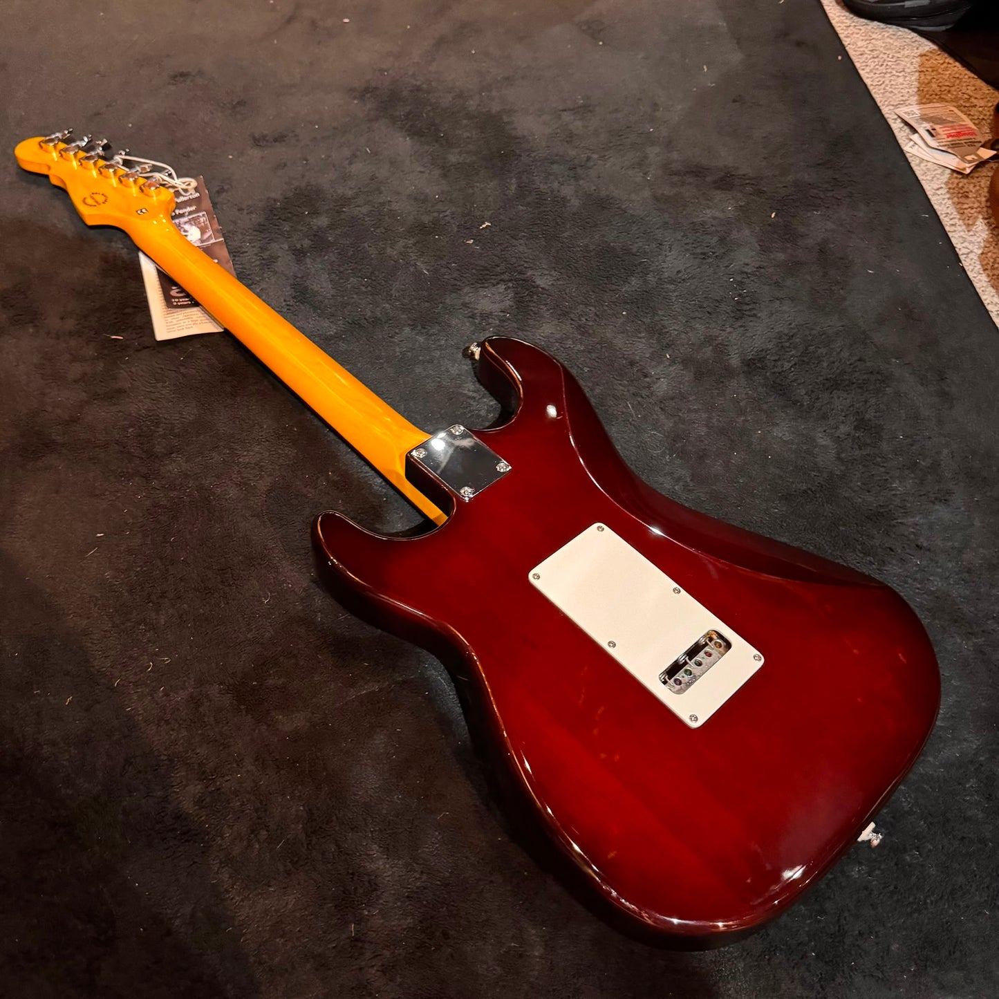 G&L Tribute Series S-500 with Rosewood Fretboard 2010 - 2017 - Tobacco Sunburst