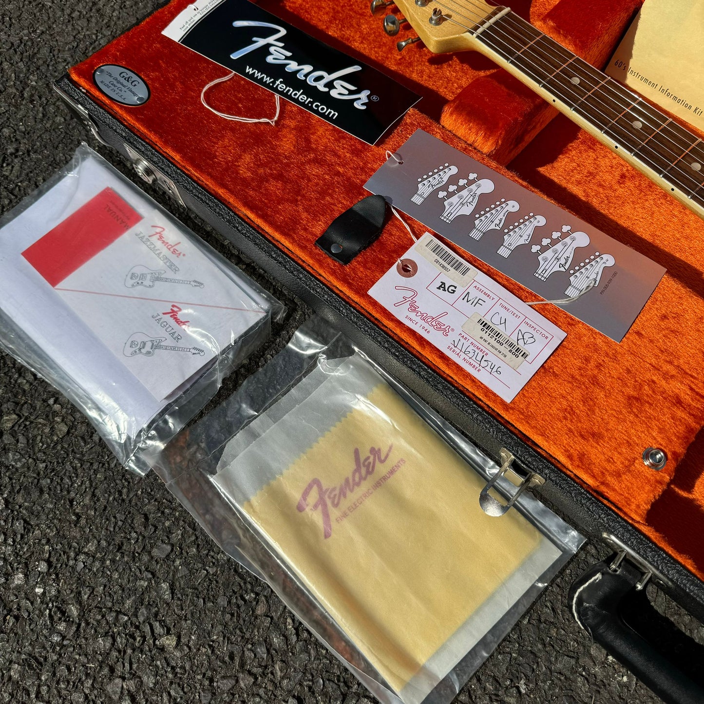 Fender American Vintage '65 Jaguar AVRI- 3-Color Sunburst
