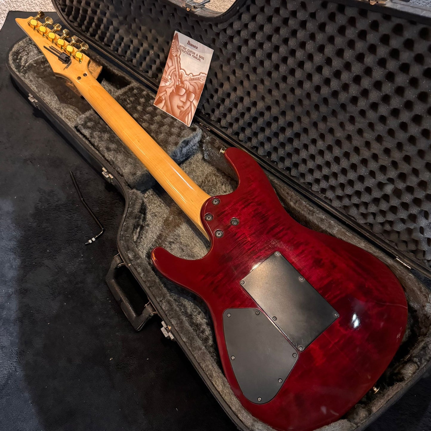 Ibanez S540BM - red