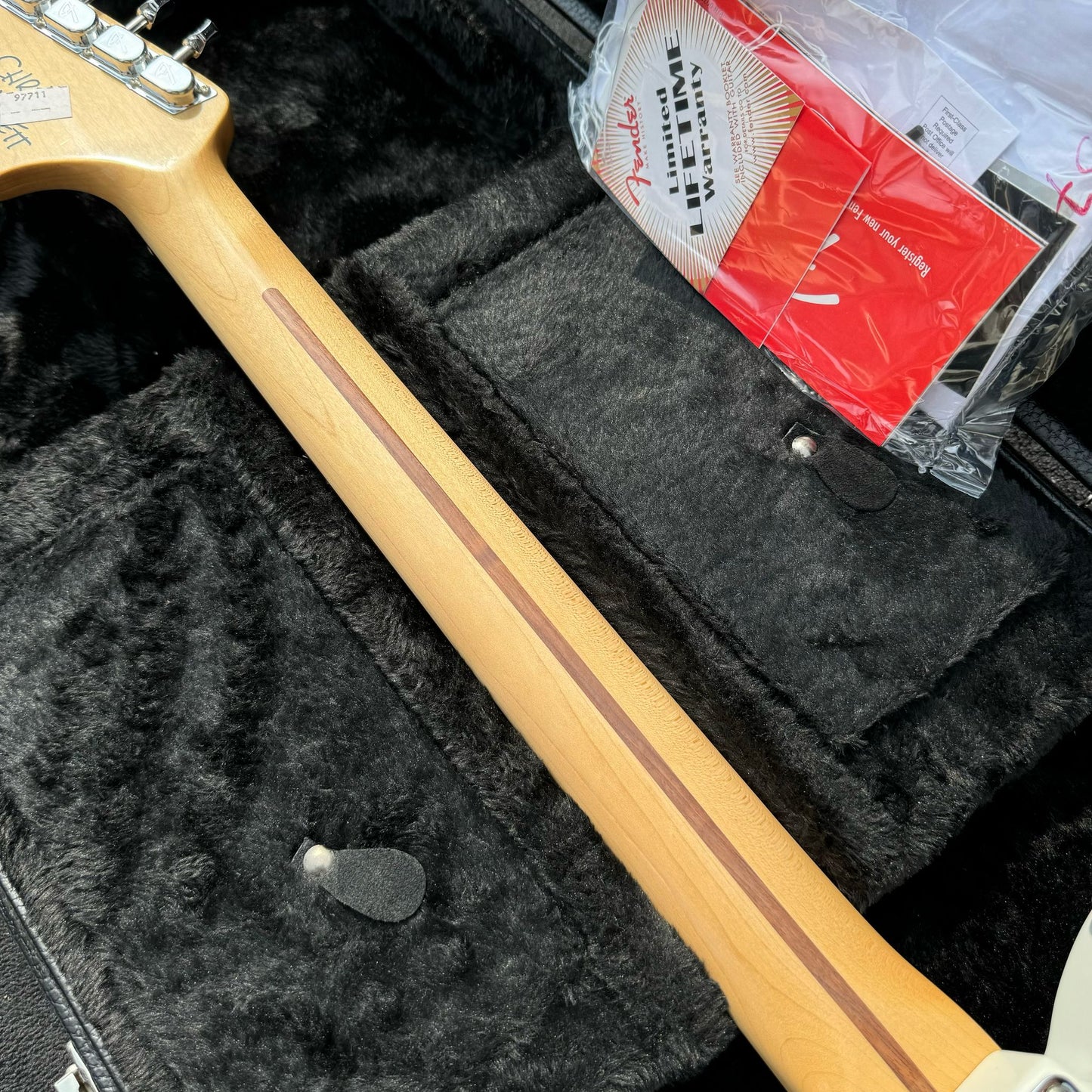 Fender Chris Shiflett Artist Series Signature Telecaster Deluxe Arctic White