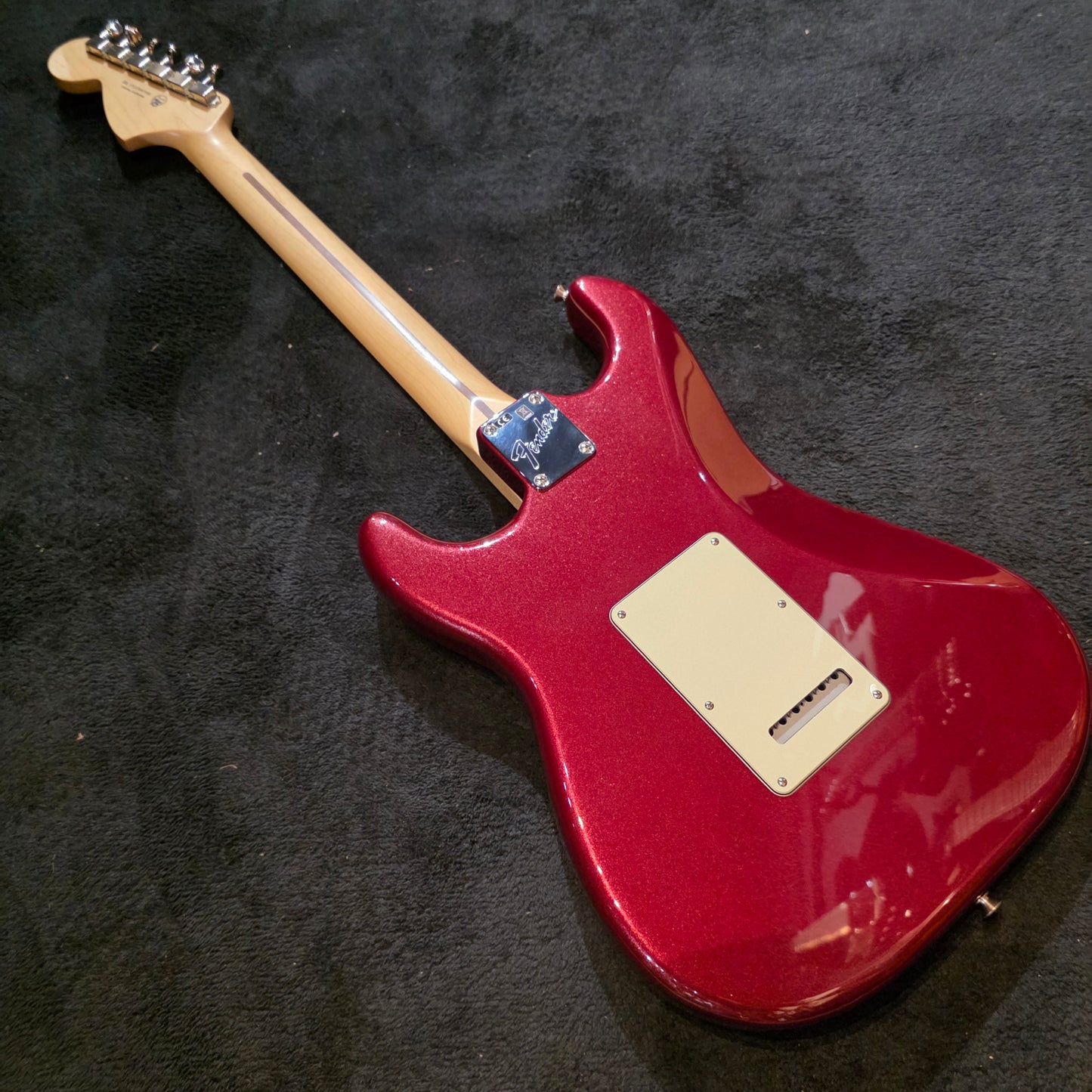 Fender American Performer Stratocaster HSS with Rosewood Fretboard Aubergine