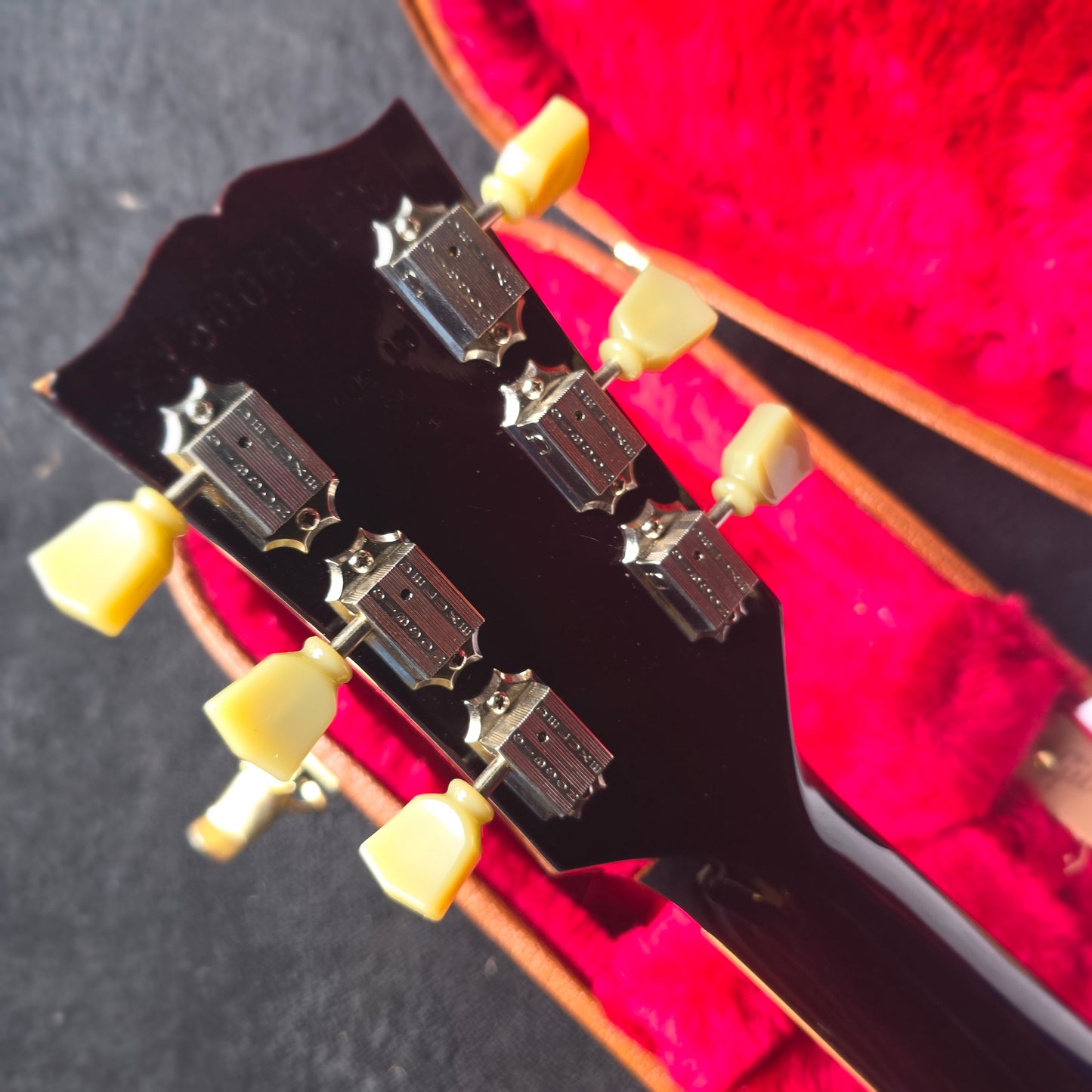 Gibson Les Paul Traditional 2018 in Tobacco Sunburst