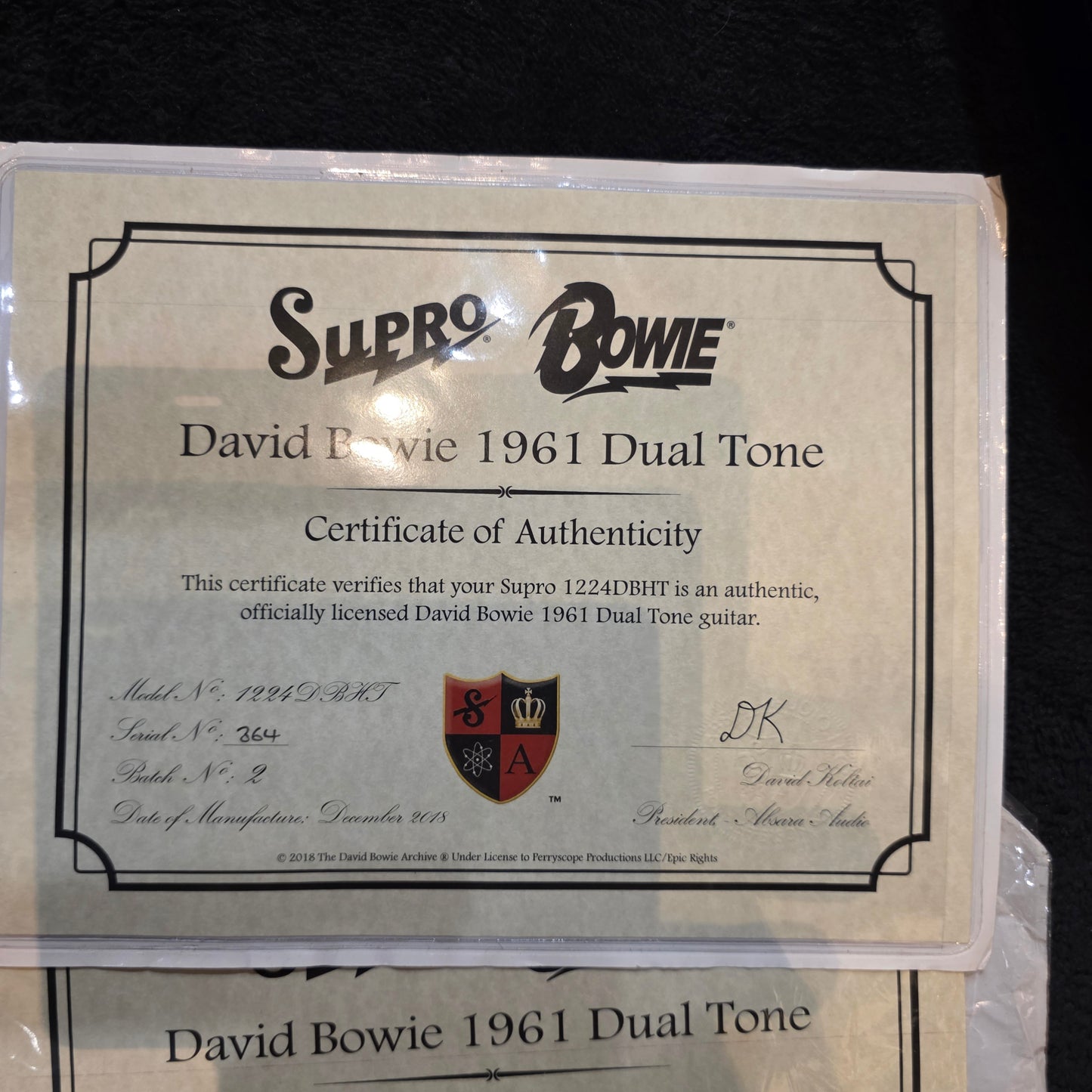 Supro 1224DBHT Limited Edition David Bowie 1961