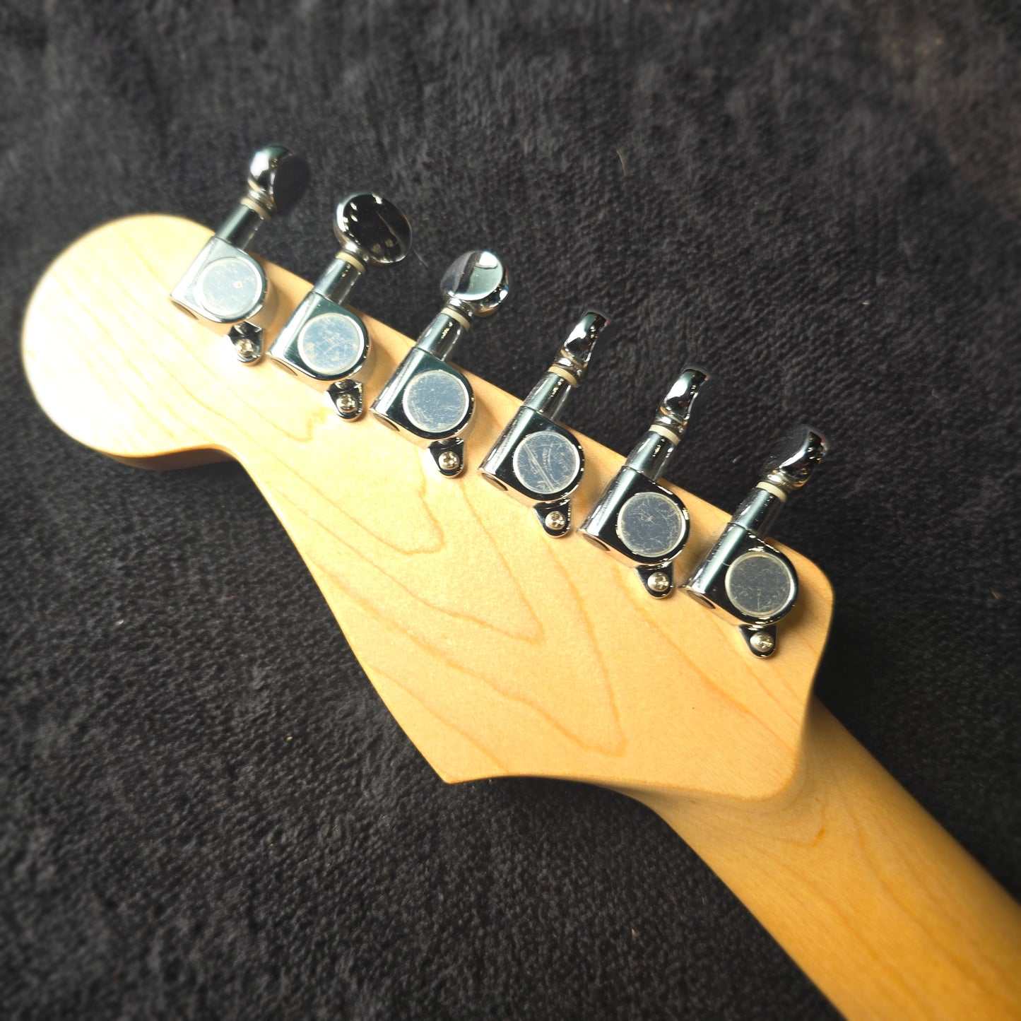 Fender Stratacoustic in black