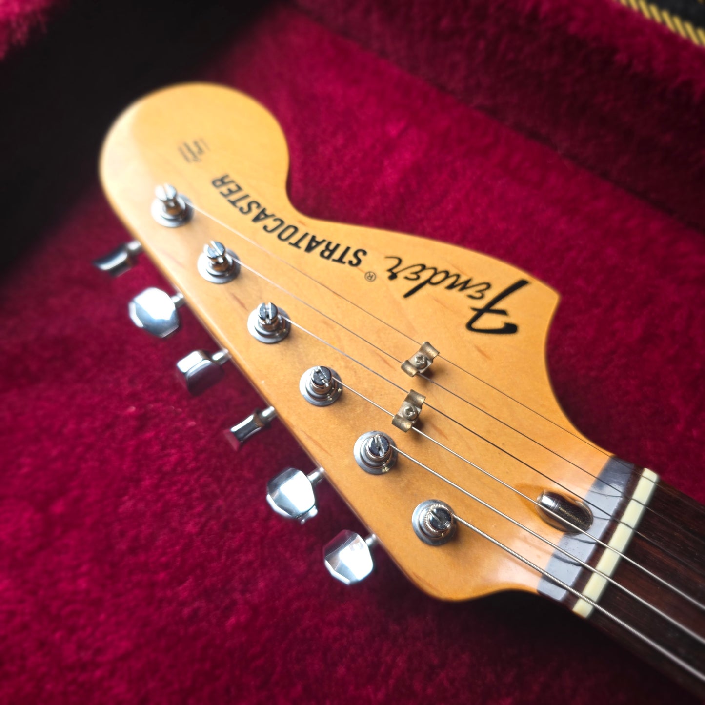 Fender Classic Series '70s Stratocaster 3-Color Sunburst