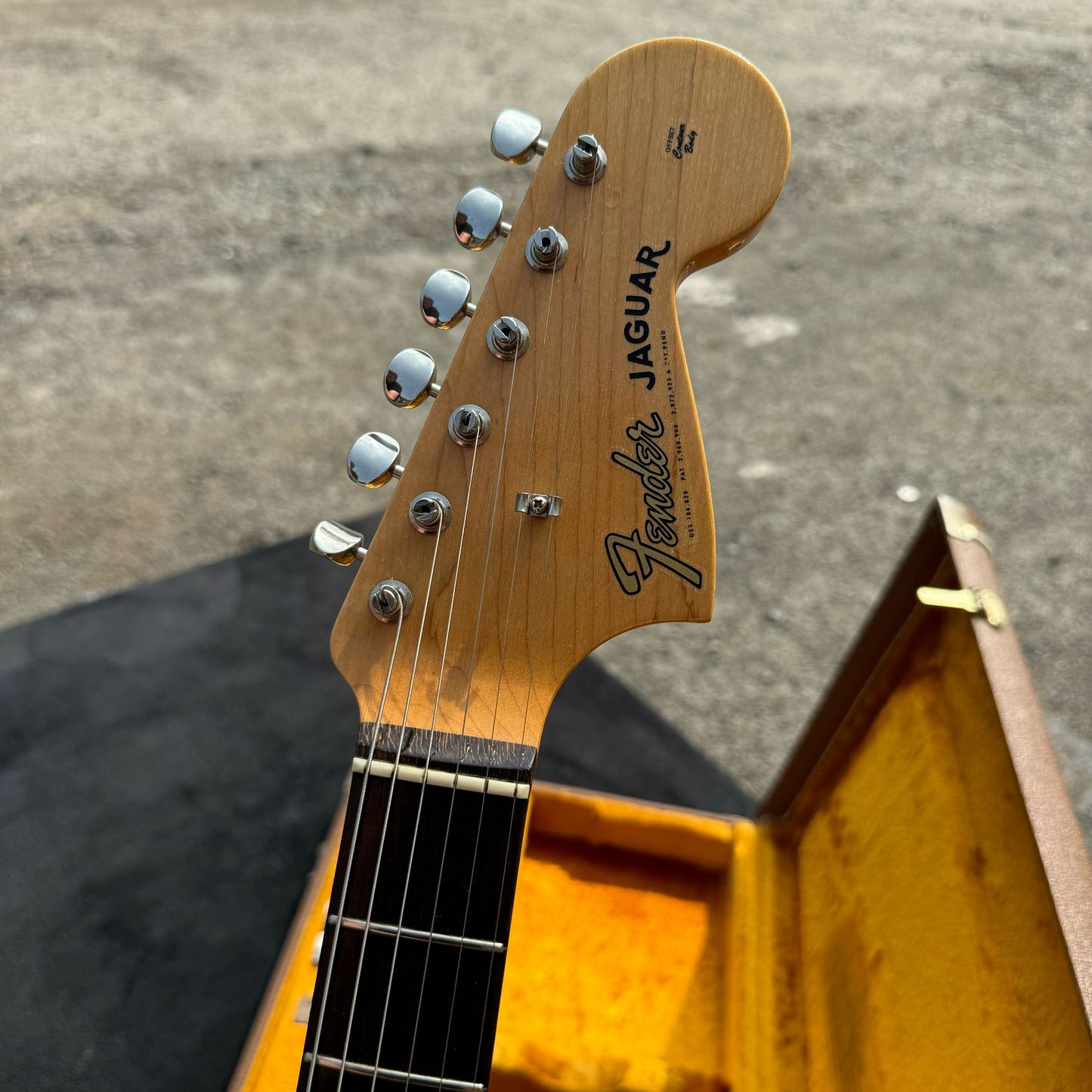 Fender American Vintage '62 Jaguar 3-Color Sunburst