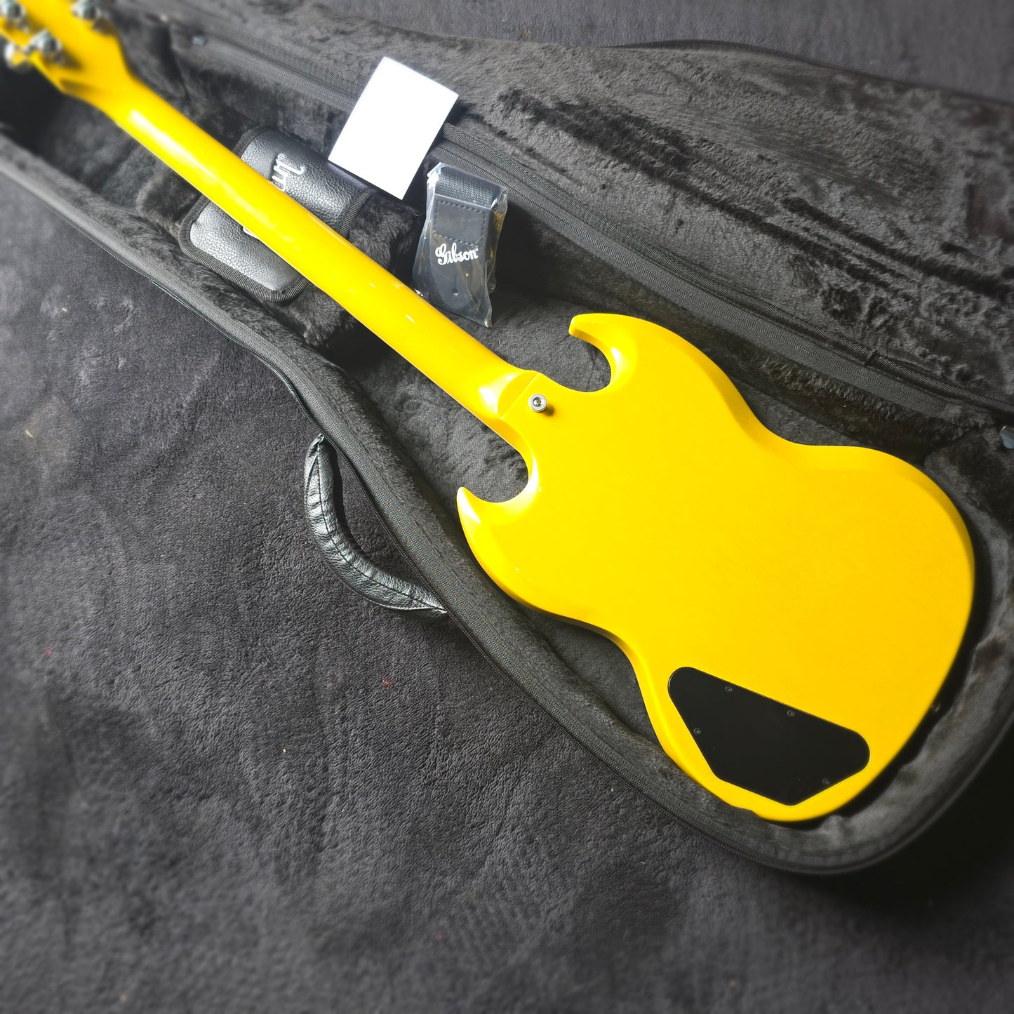 Gibson SG Standard '61 2023 - TV Yellow with Padded Gibson Bag