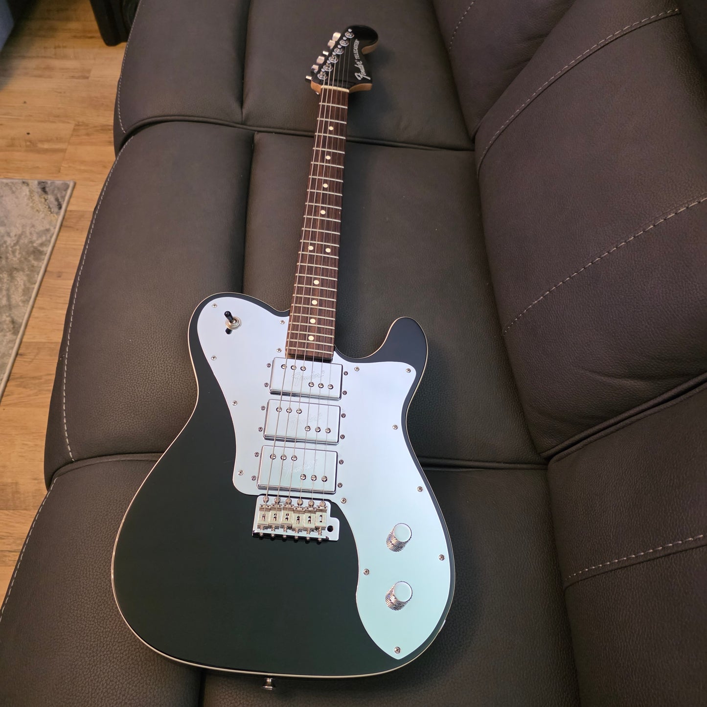 Fender 5 Artist Series Signature Triple Tele Deluxe - Black