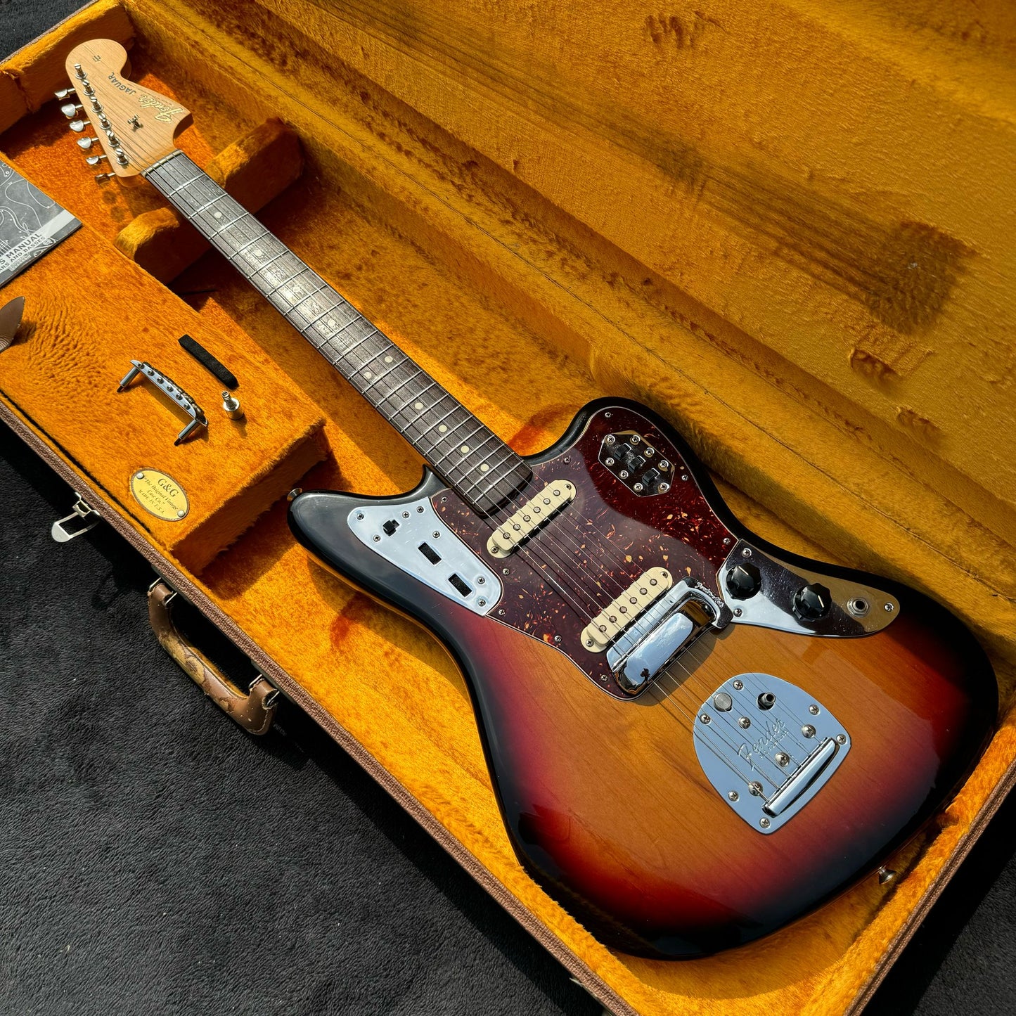 Fender American Vintage '62 Jaguar 3-Color Sunburst