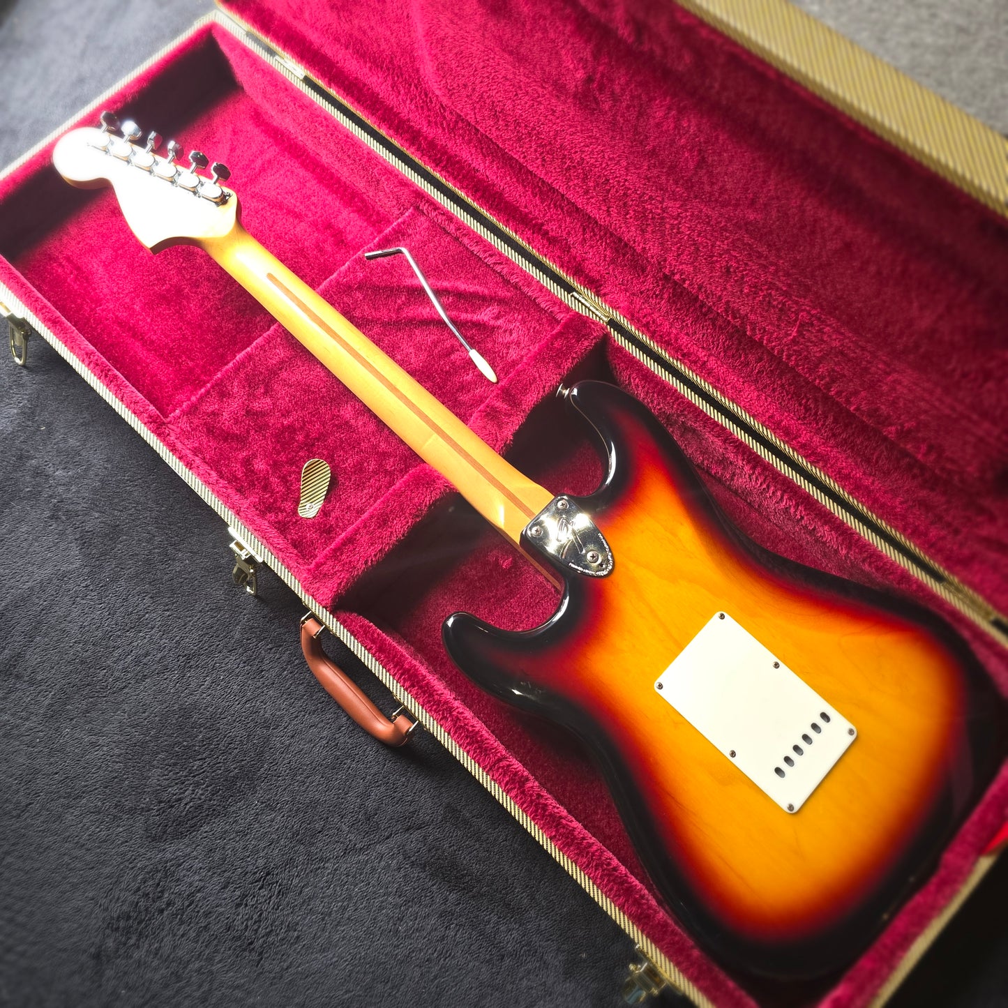 Fender Classic Series '70s Stratocaster 3-Color Sunburst