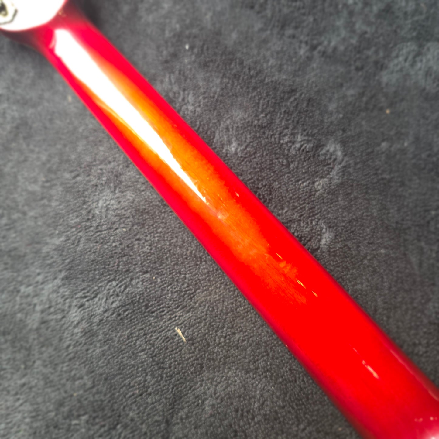 Hofner Verithin 1962-1964 in Cherry Red