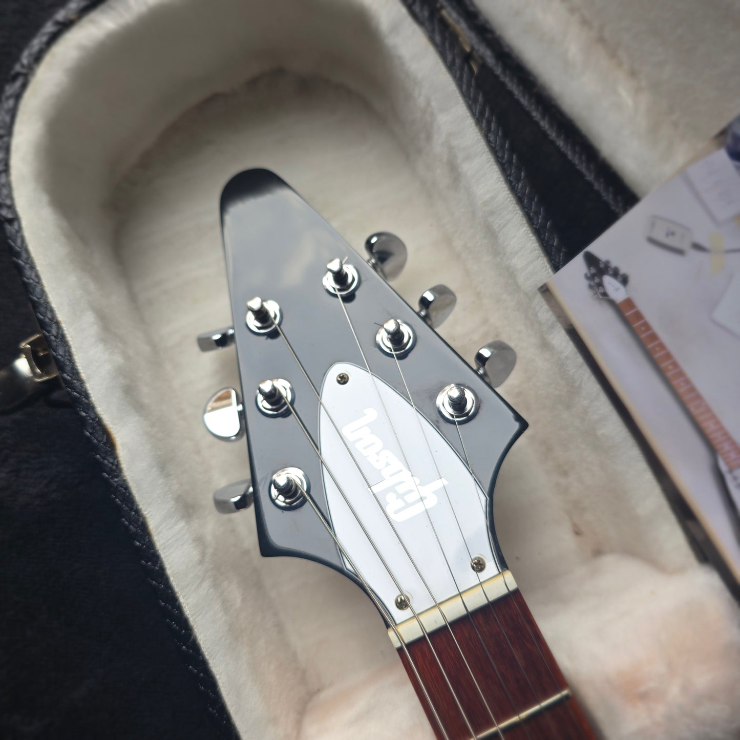 Gibson Flying V in Ebony