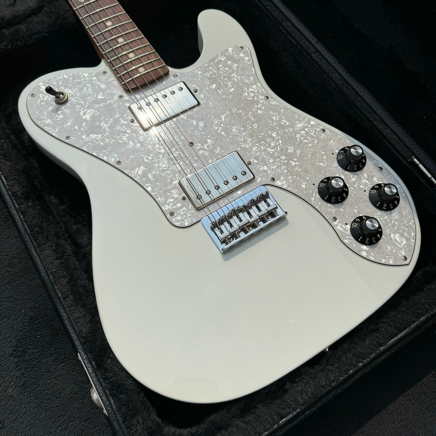Fender Chris Shiflett Artist Series Signature Telecaster Deluxe Arctic White