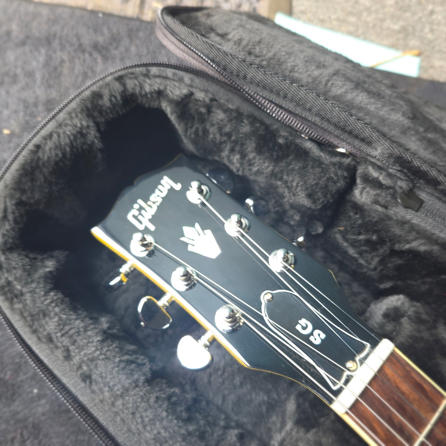 Gibson SG Standard '61 2023 - TV Yellow with Padded Gibson Bag