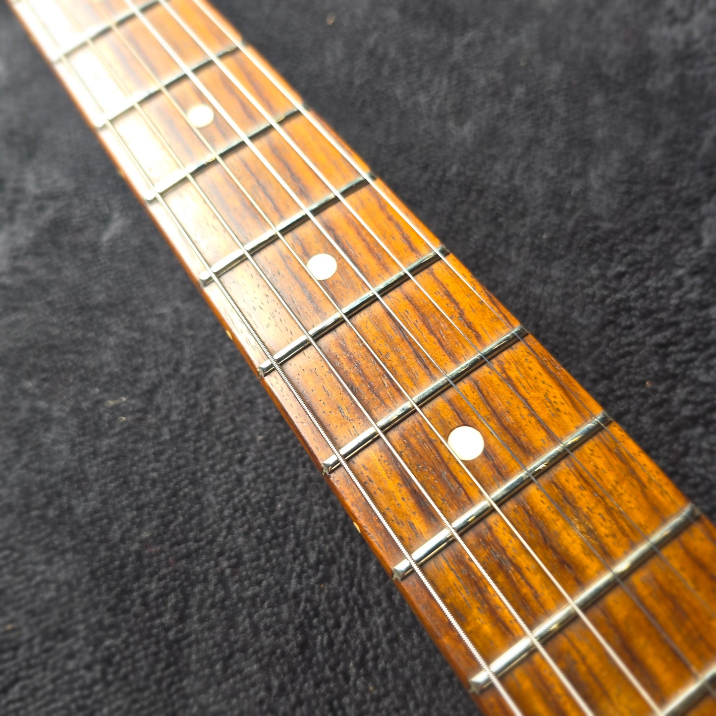 Godin Session HT in Matt Black