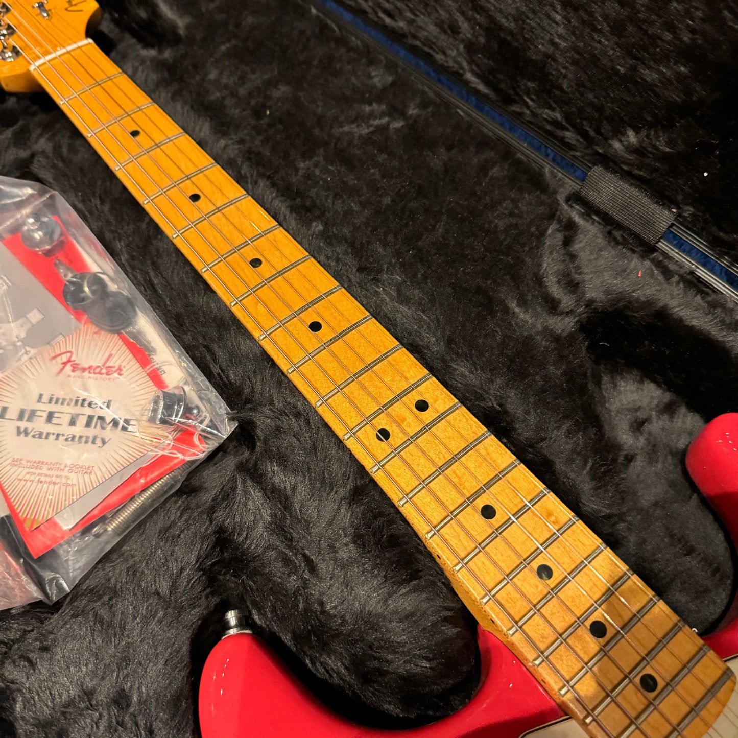 Fender Stratocaster Deluxe in Fiesta Red