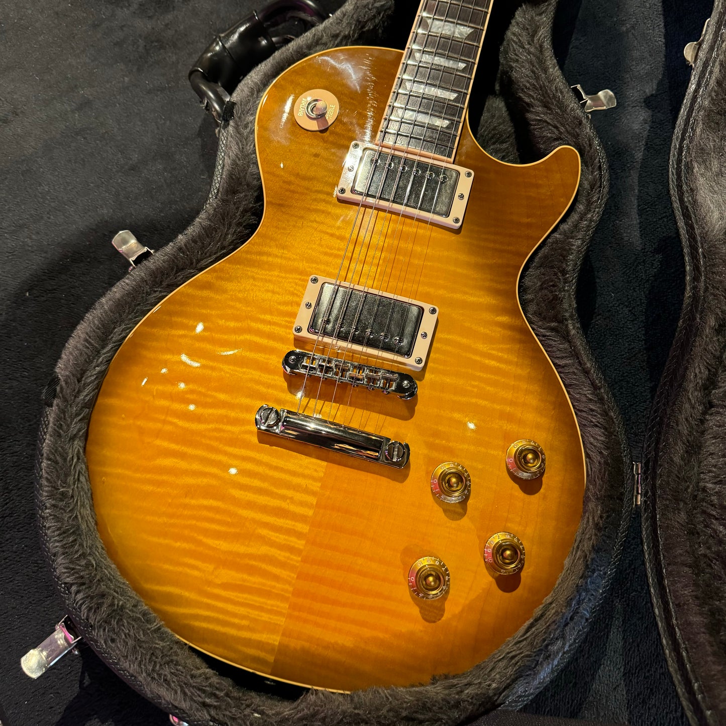 Gibson Les Paul Standard 2004 in Honey Burst 60’s Neck