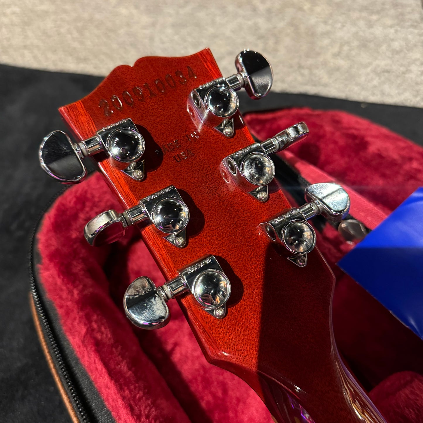 Gibson Les Paul Studio in Wine Red