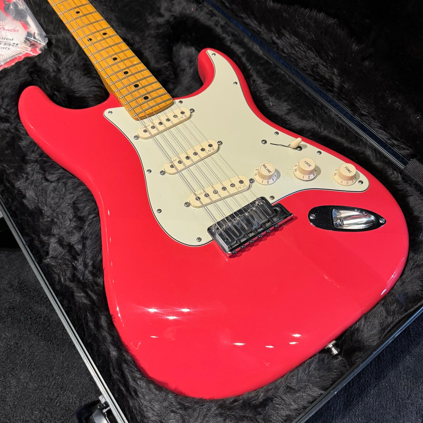 Fender Stratocaster Deluxe in Fiesta Red