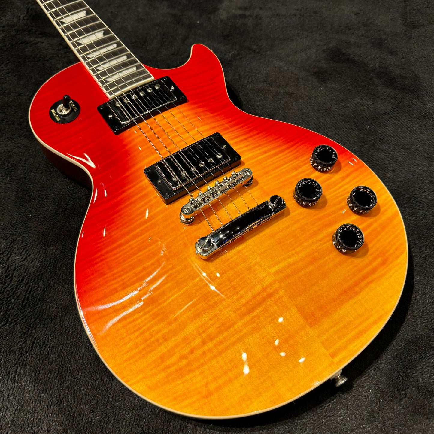 Epiphone Les Paul Modern in Magma Burst