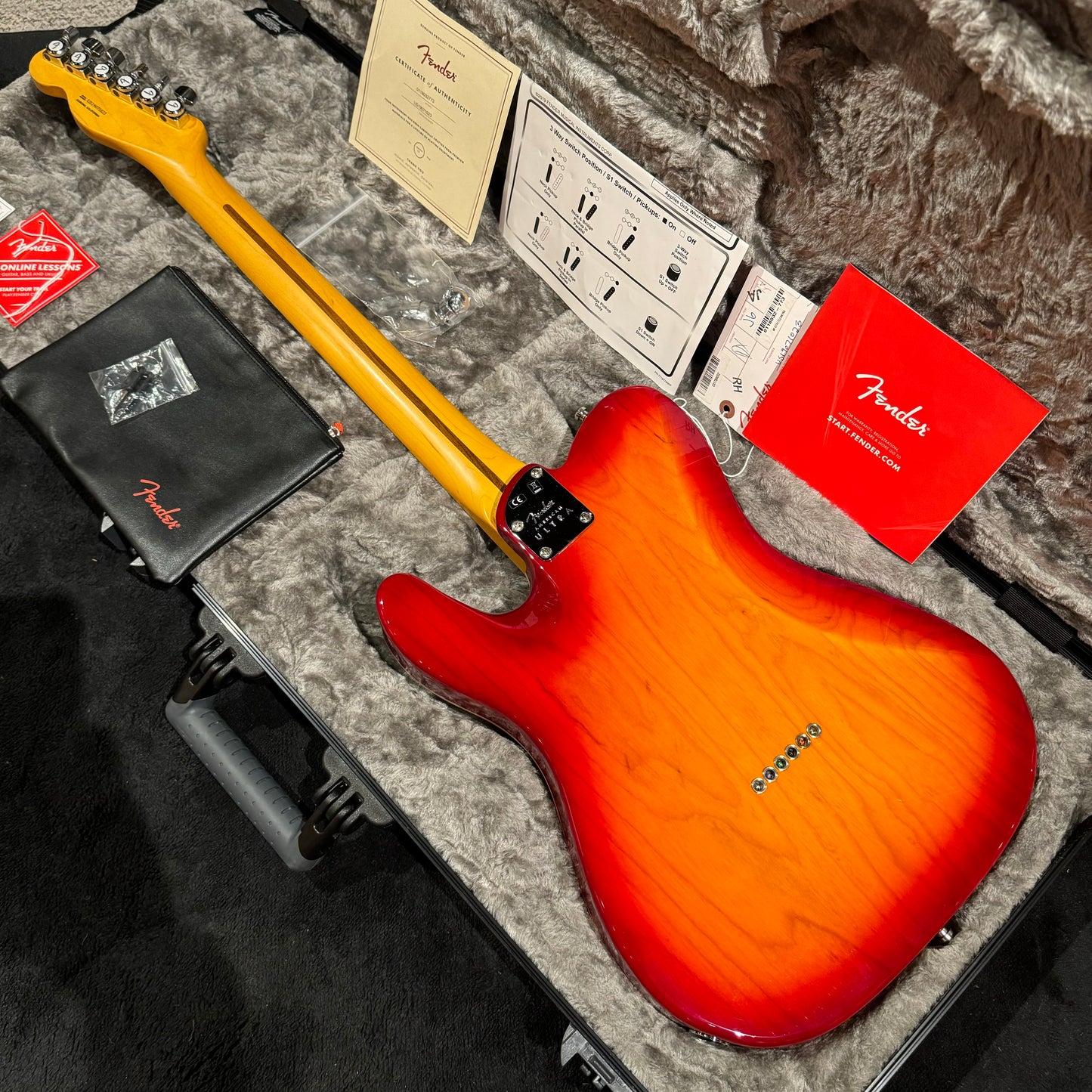 Fender Telecaster Ultra Sunburst 2019