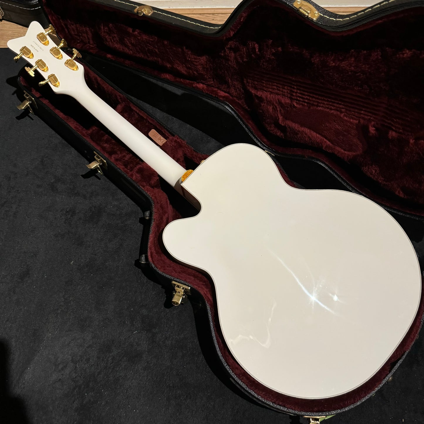 Gretsch G6136-55 White Falcon 2004