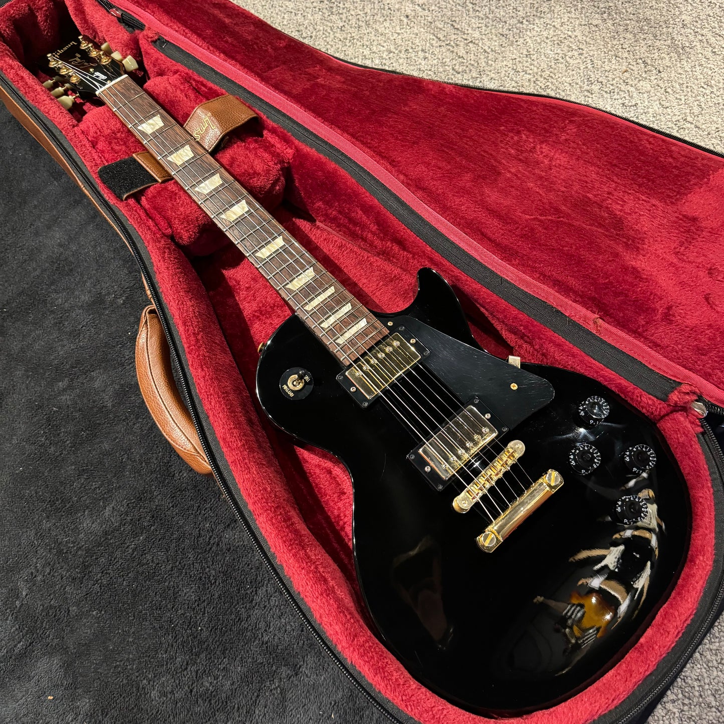 Gibson Les Paul Studio in Ebony