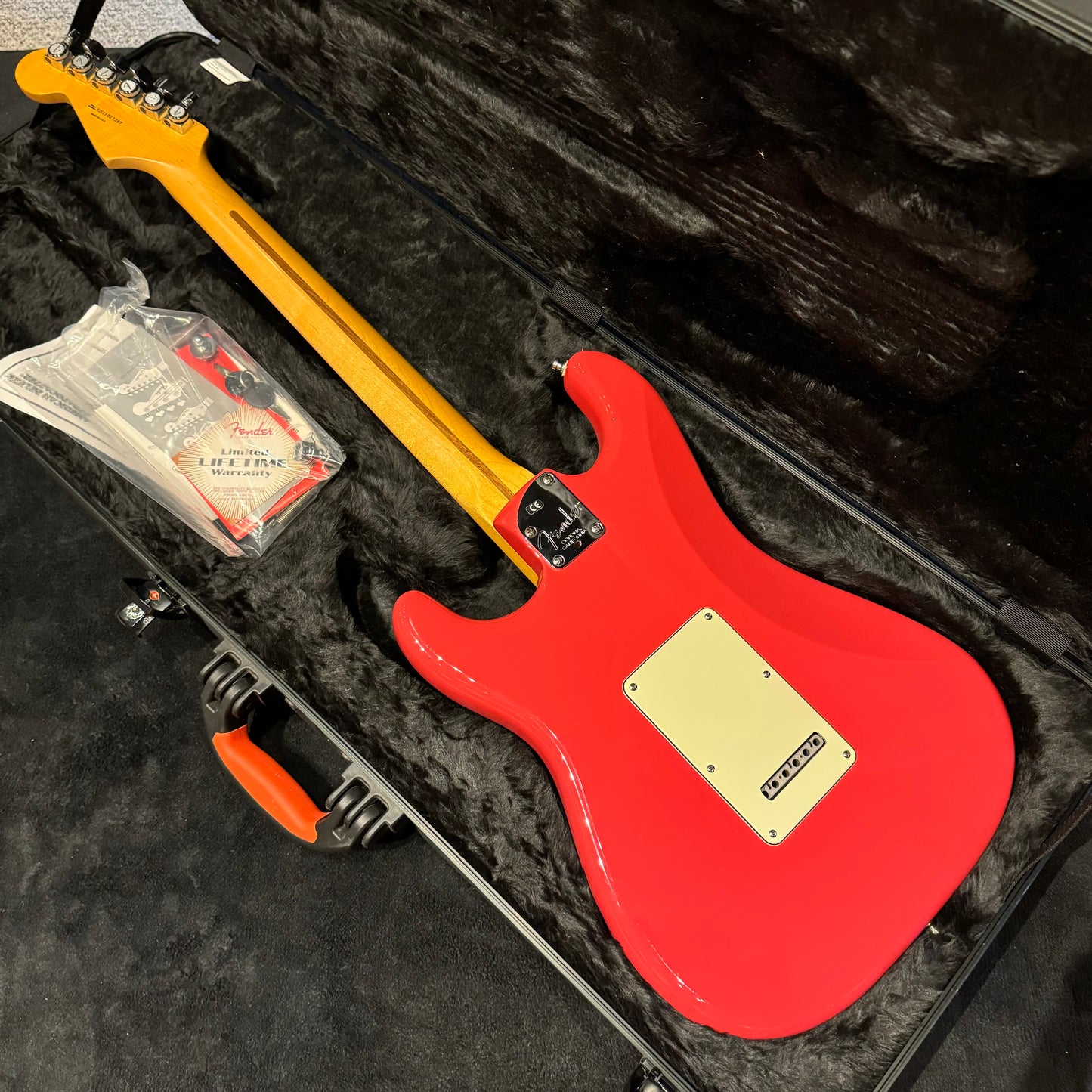 Fender Stratocaster Deluxe in Fiesta Red