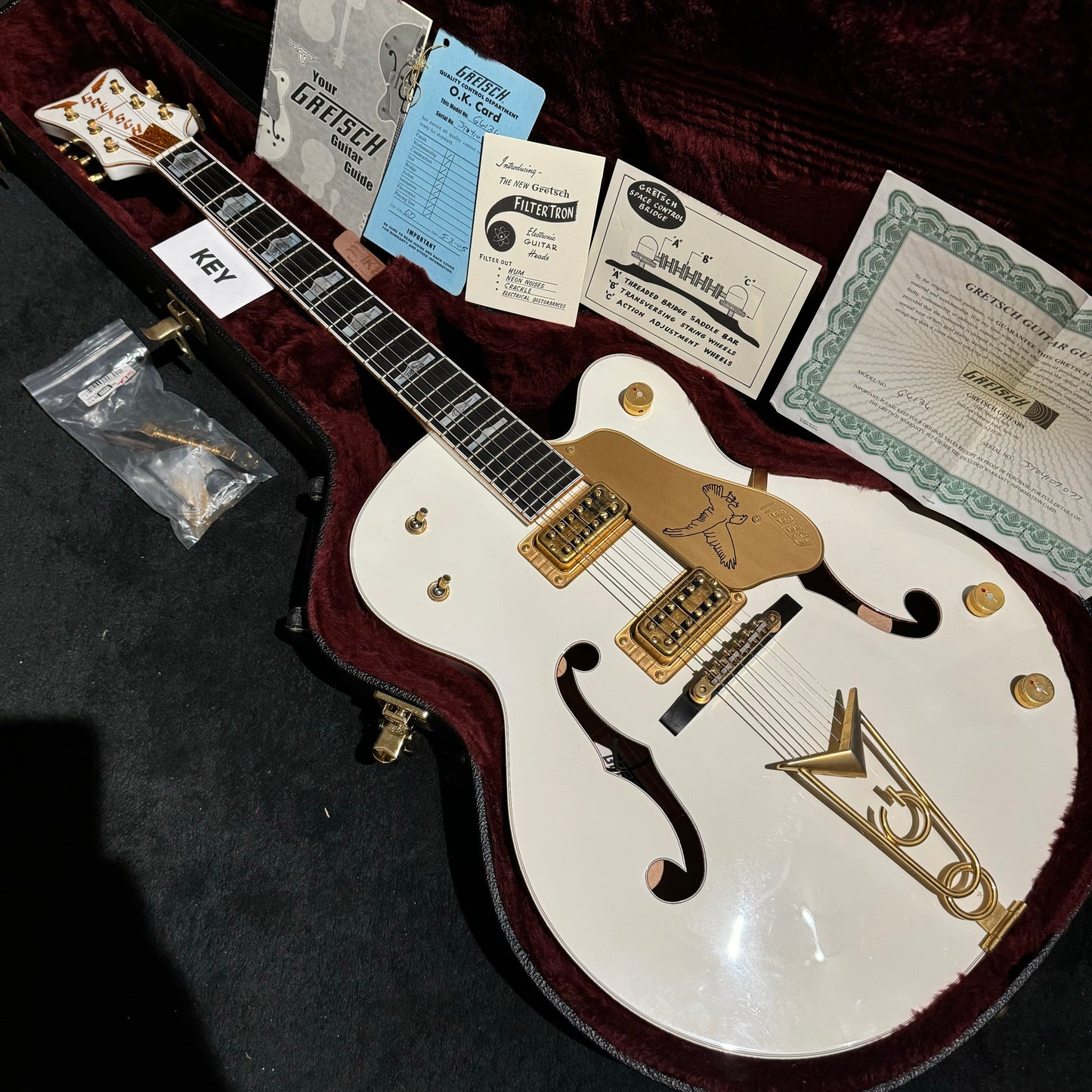 Gretsch G6136-55 White Falcon 2004