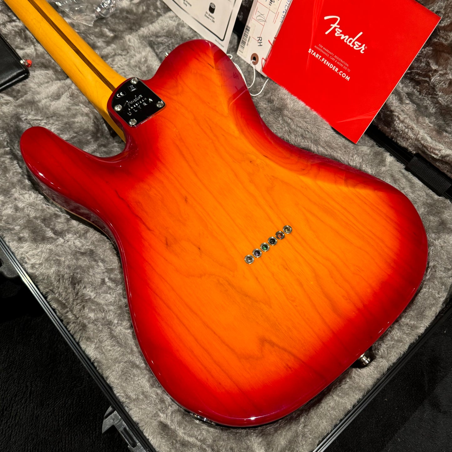 Fender Telecaster Ultra Sunburst 2019