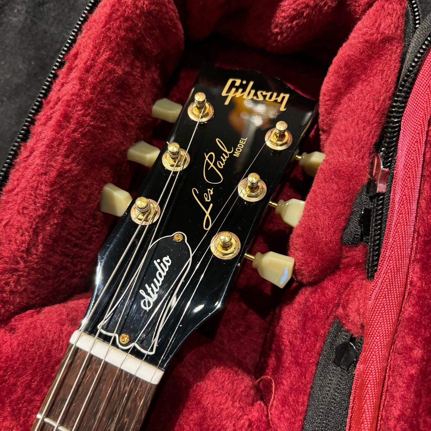 Gibson Les Paul Studio in Ebony