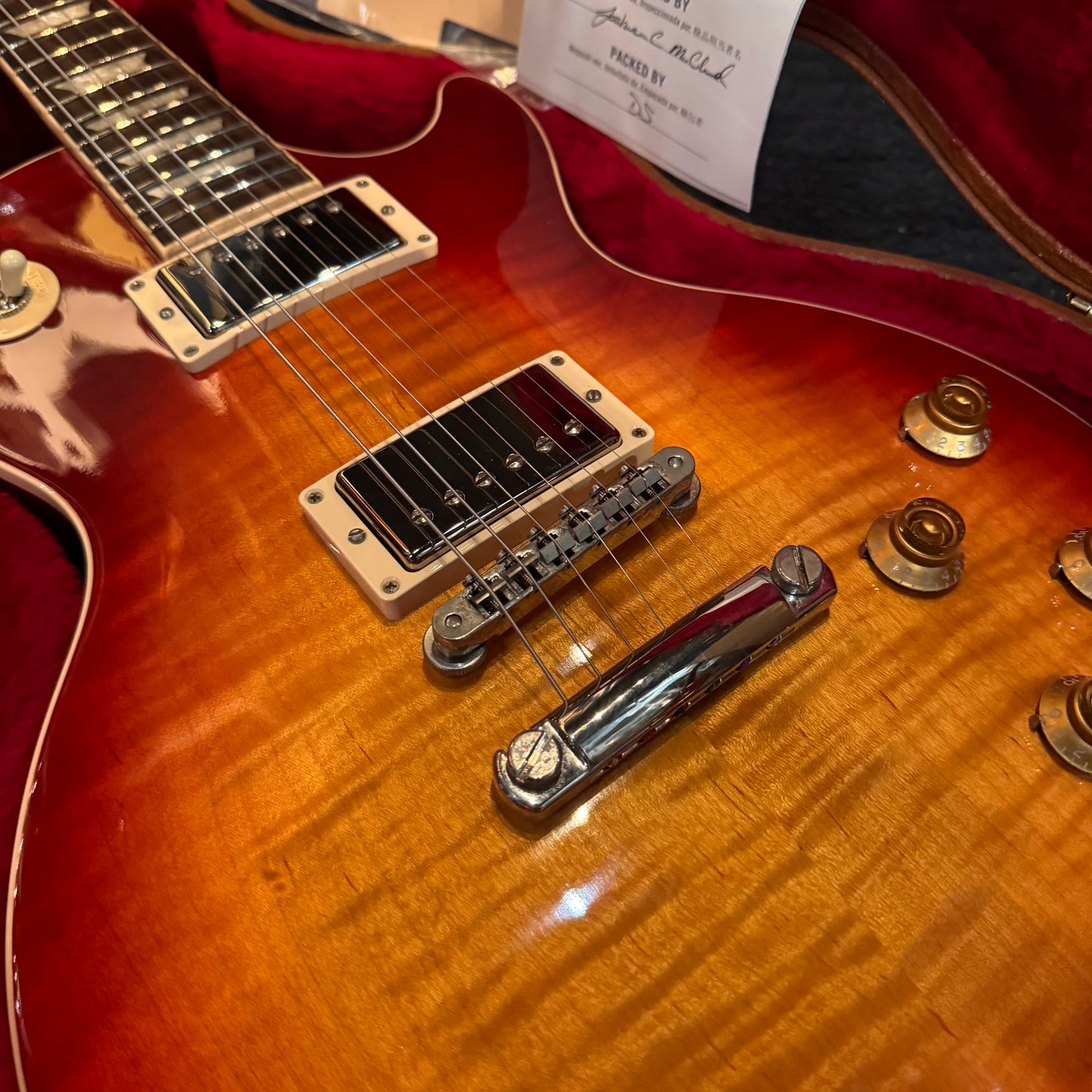 Gibson Les Paul Traditional 2018 in Cherry Sunburst Mint with Flame Top