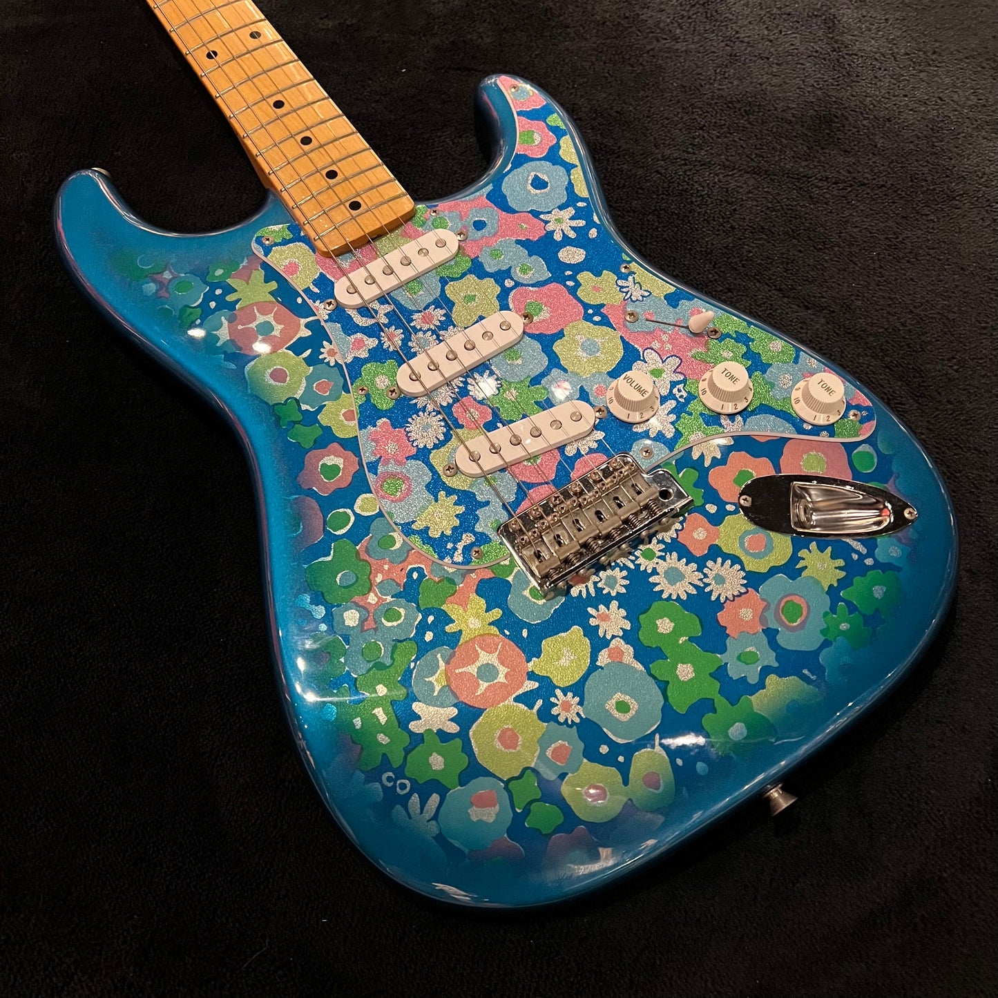 Fender Stratocaster Blue Flower CIJ