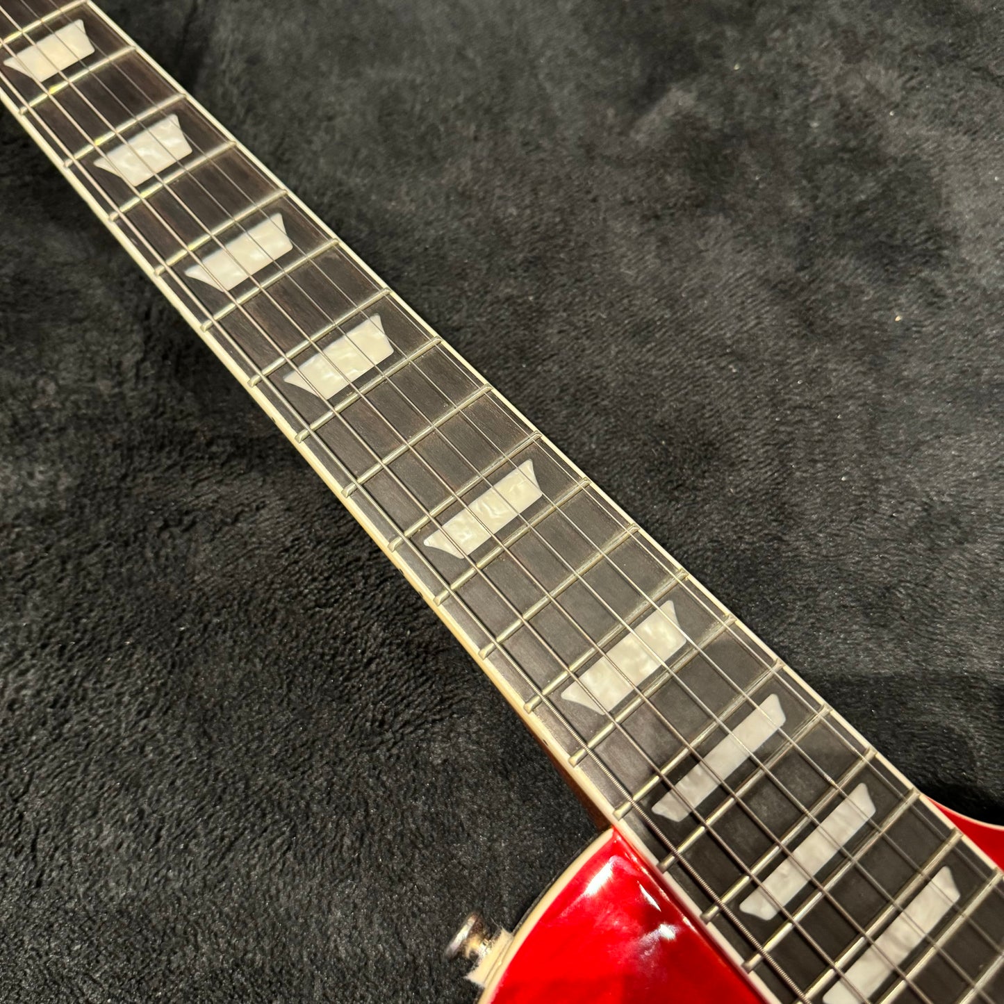 Epiphone Les Paul Modern in Magma Burst