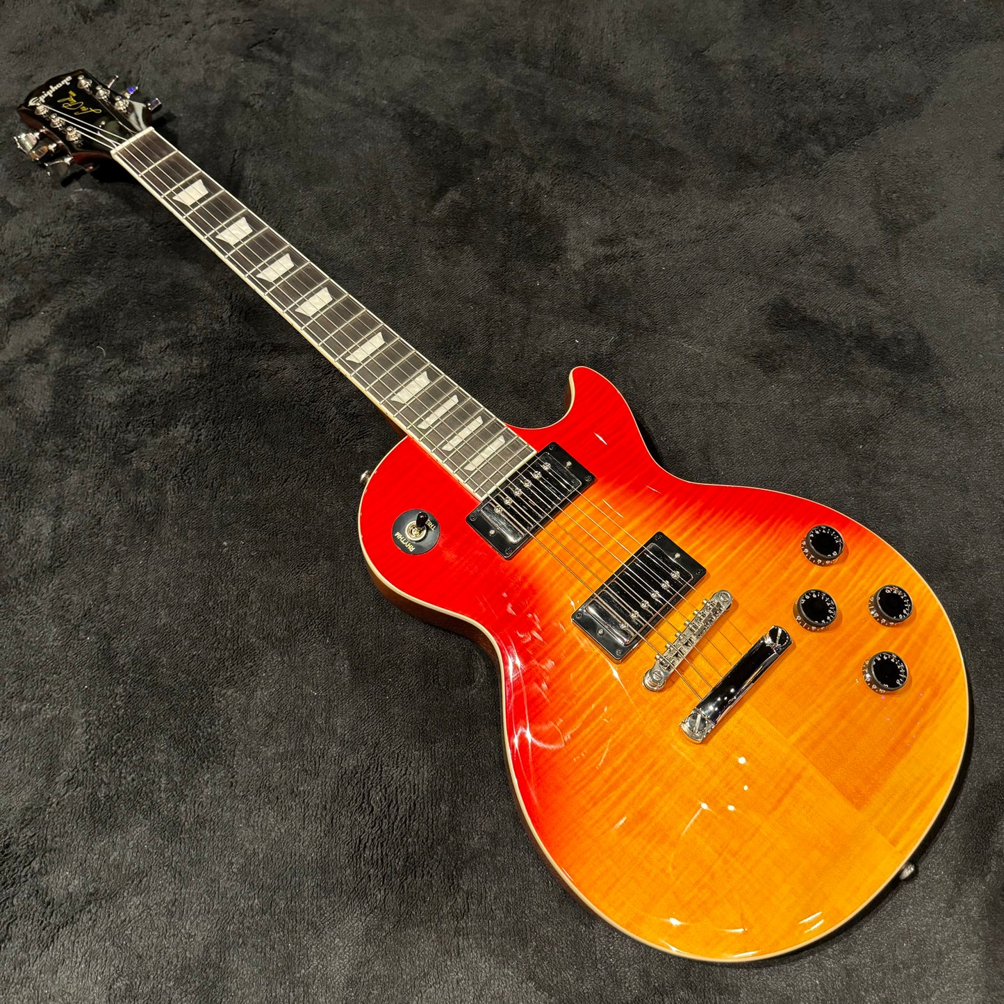 Epiphone Les Paul Modern in Magma Burst