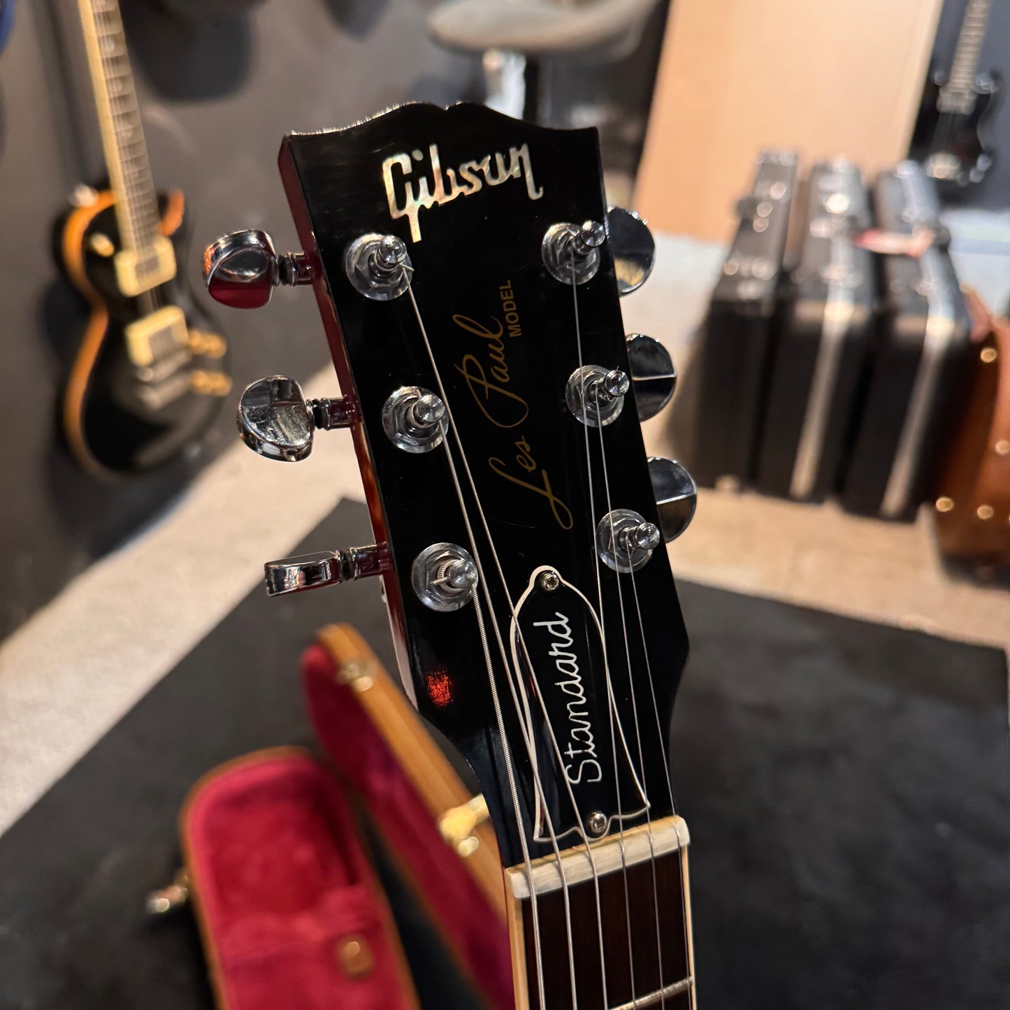 Gibson Les Paul Standard Cherry Sunburst 2000 Year