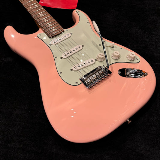 Fender Stratocaster FSR Shell Pink