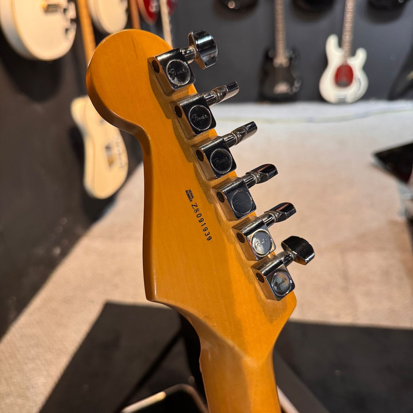 Fender American Standard Stratocaster with Maple Fretboard 2008 - Candy Cola