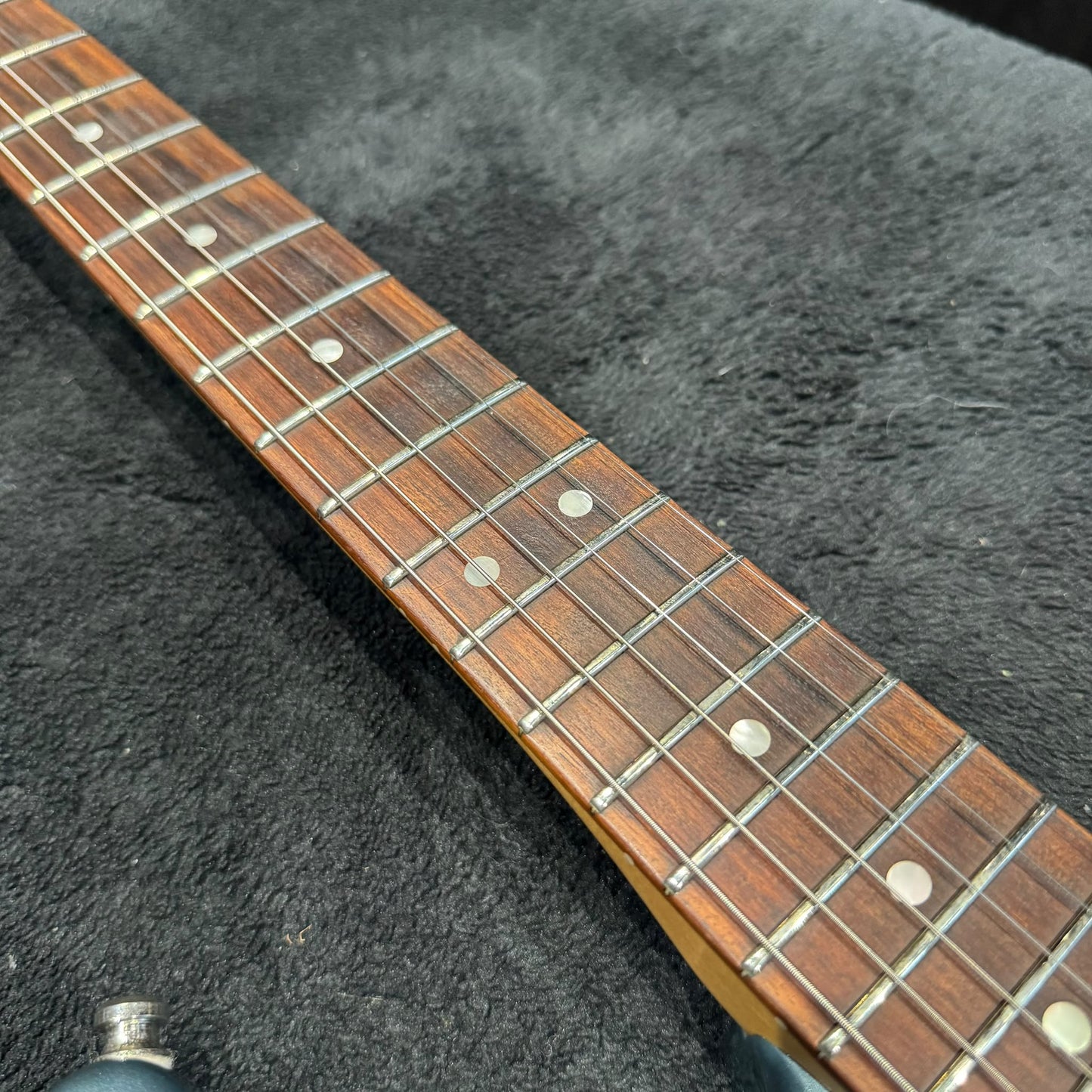 Fender Deluxe Roadhouse Strat 2018 - Mystic Iced Blue