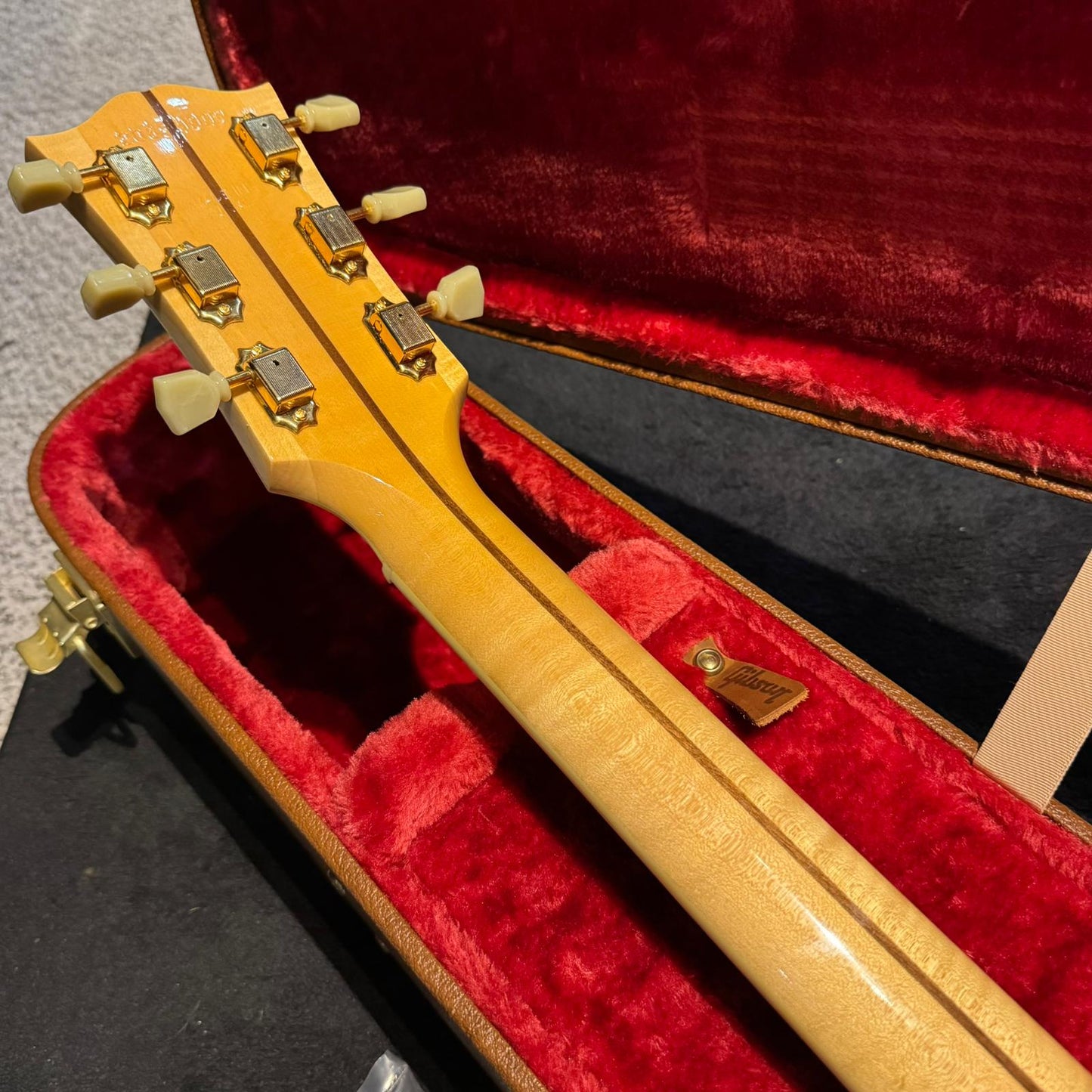 Gibson J-200 Original 2024/2025 Antique Natural