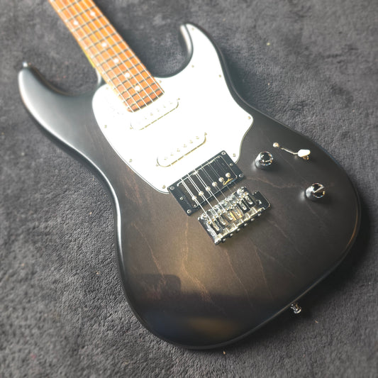 Godin Session HT in Matt Black