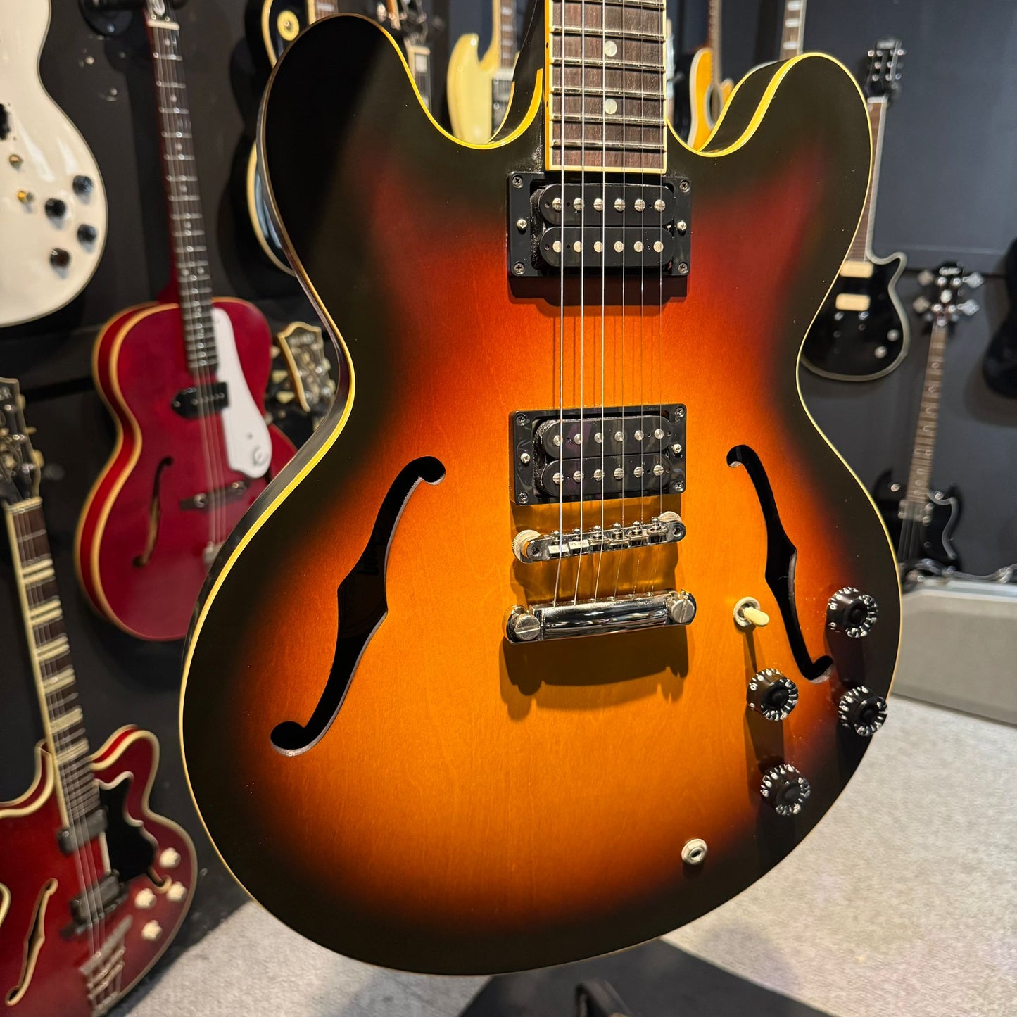 Gibson ES-333 (Exposed Coil) 2003  Cherry