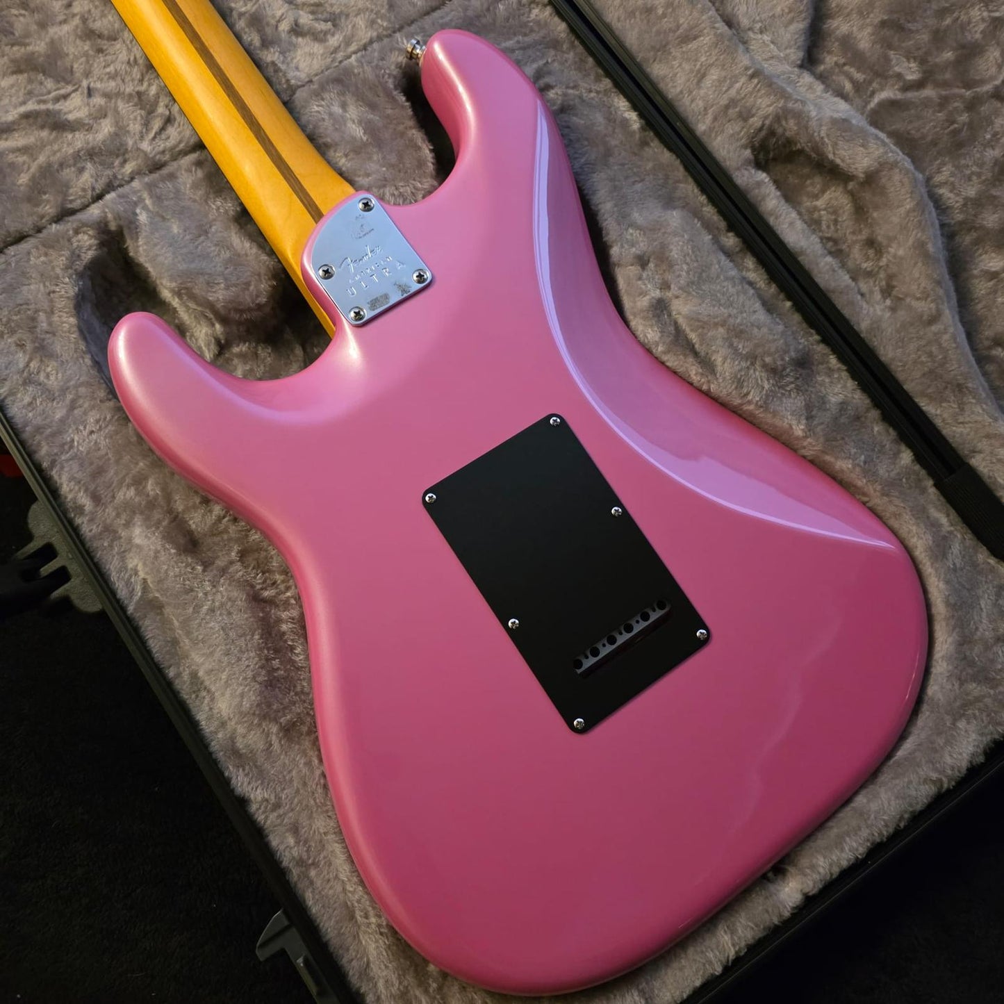 Fender USA Ultra Stratocaster 2023 - Bubble Gum Metallic