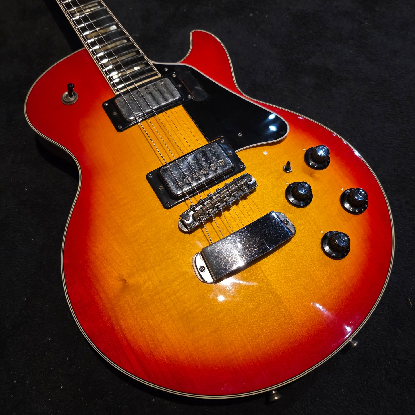 Hagstrom Super Swede 1980 Golden Sunburst #162 of #250