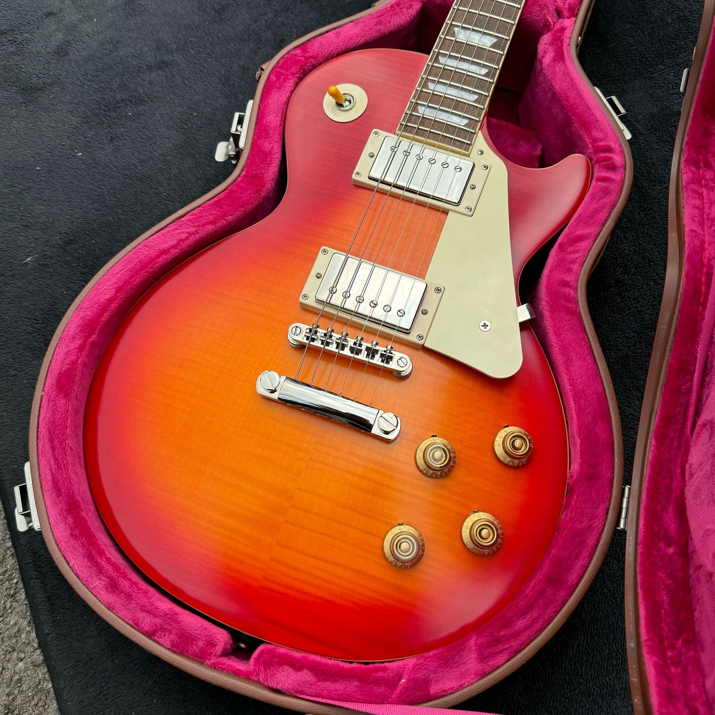 Epiphone 59 Les Paul Standard Aged Dark Cherry Sunburst