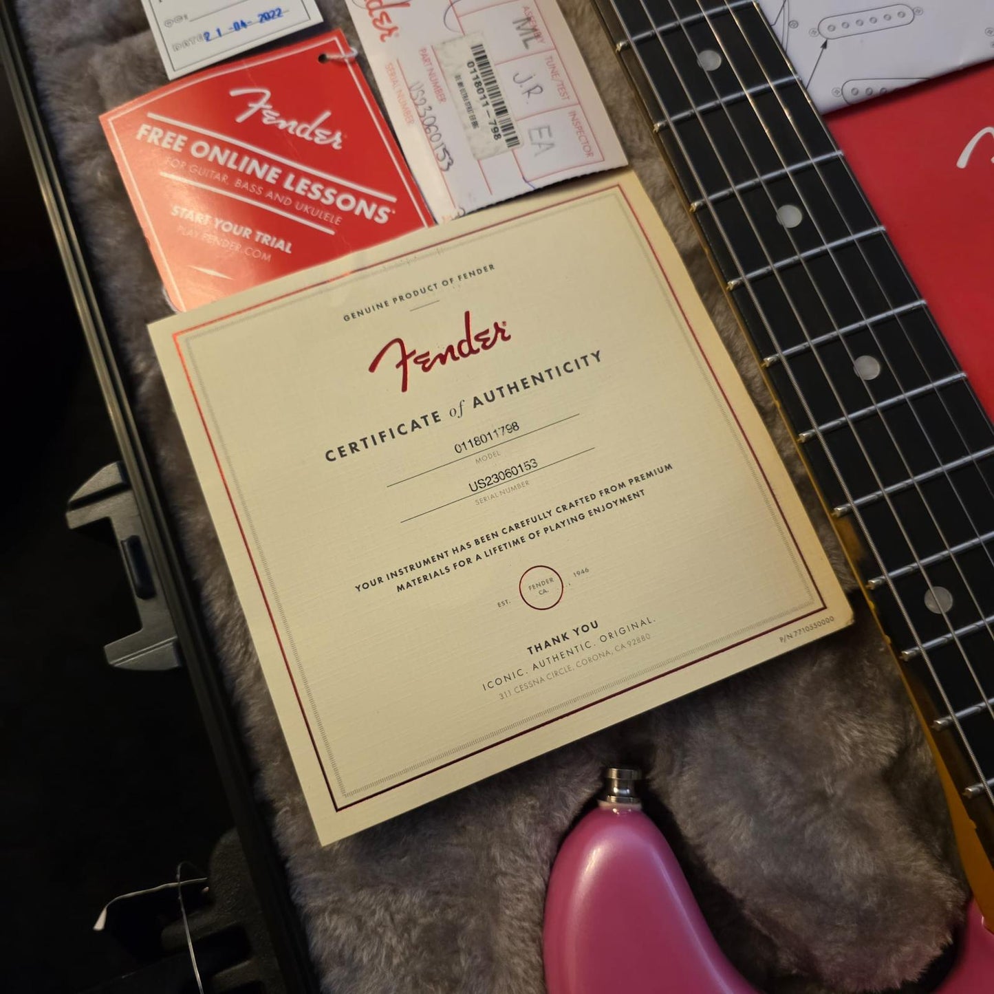 Fender USA Ultra Stratocaster 2023 - Bubble Gum Metallic