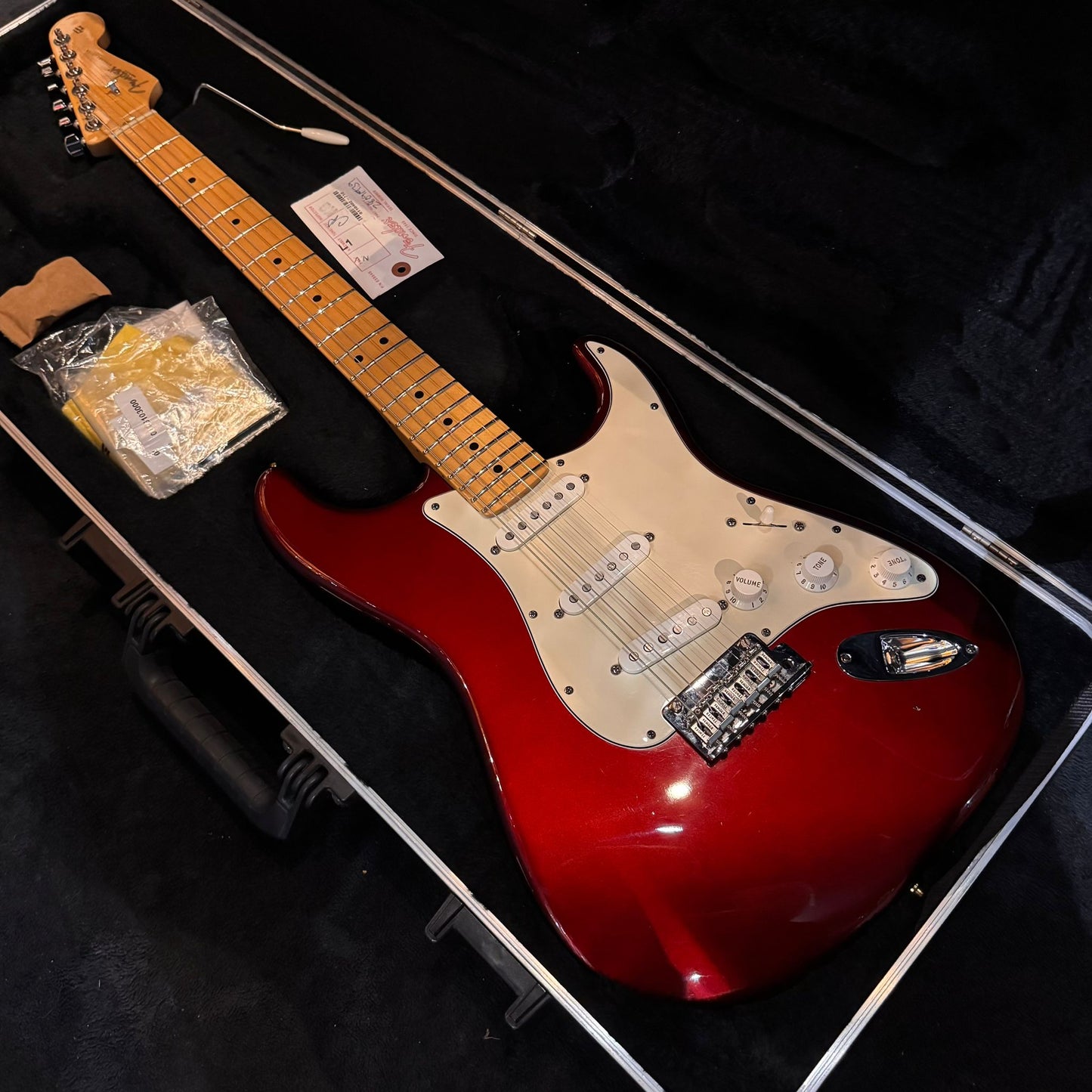 Fender American Standard Stratocaster with Maple Fretboard 2008 - Candy Cola